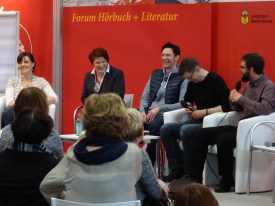 by Ricarda Howe VHS-Hörspielkurs auf der Messebühne